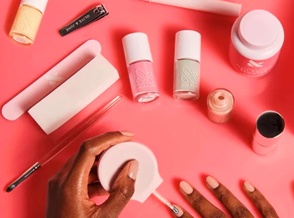 E-Comm: Quarantine Beauty Needs E-Comm: Quarantine Beauty Needs